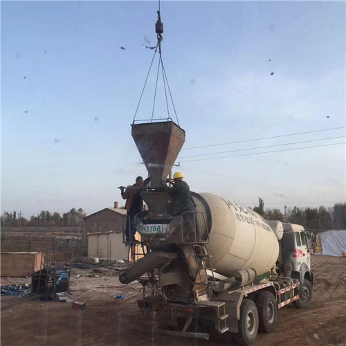 大丰区“精准瞄准”—— 吊车的 “定位导航” 技术